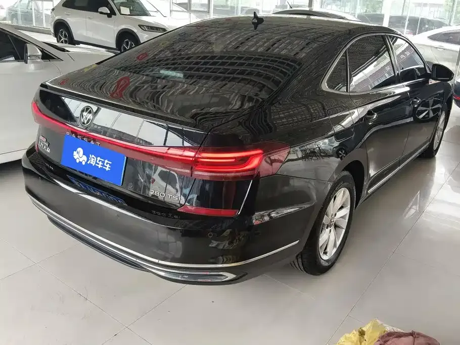 Volkswagen Passat — фото 8