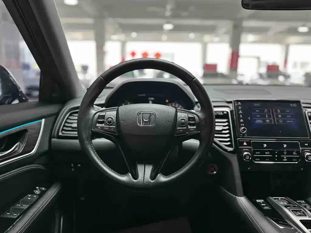 Honda UR-V — фото 4
