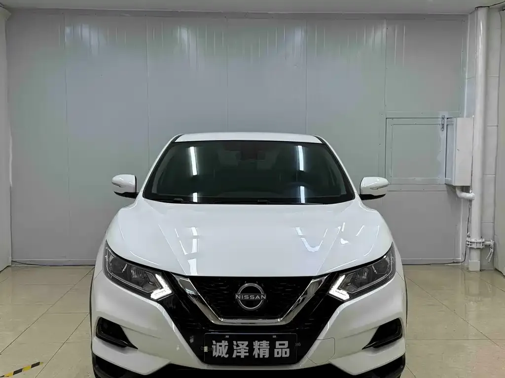 Nissan Qashqai — фото 4