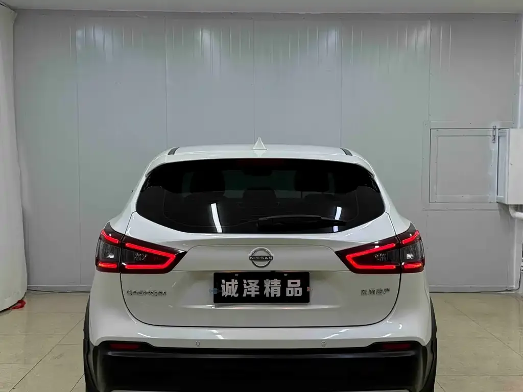 Nissan Qashqai — фото 8