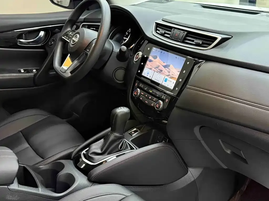 Nissan Qashqai — фото 10