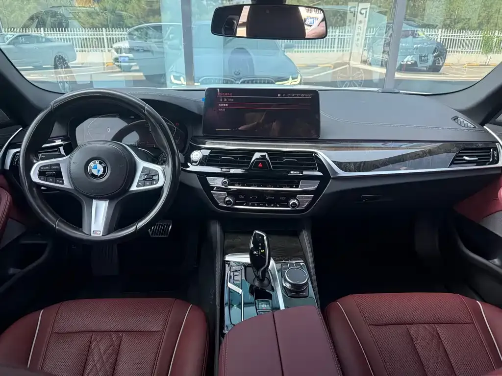 BMW 5 Series — фото 5