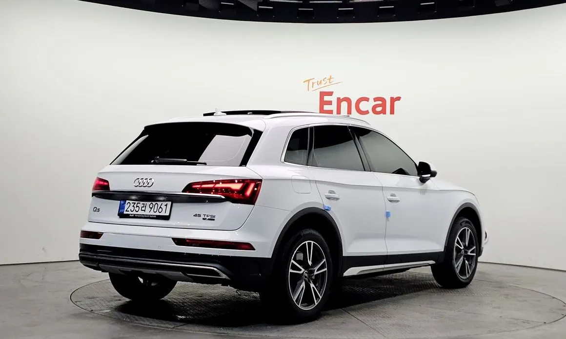Audi Q5 — фото 6