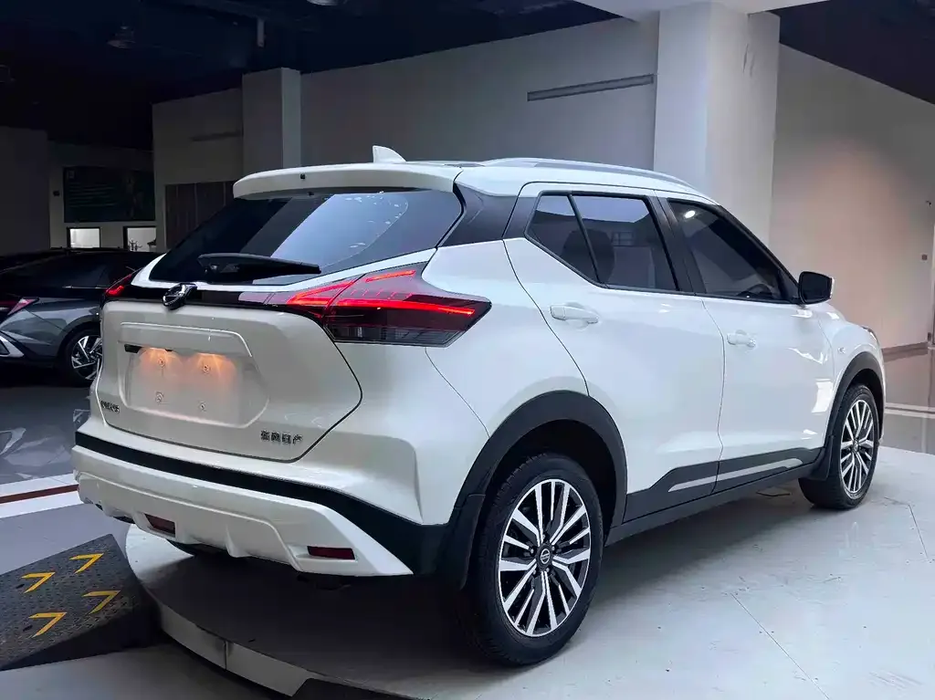 Nissan Kicks — фото 5