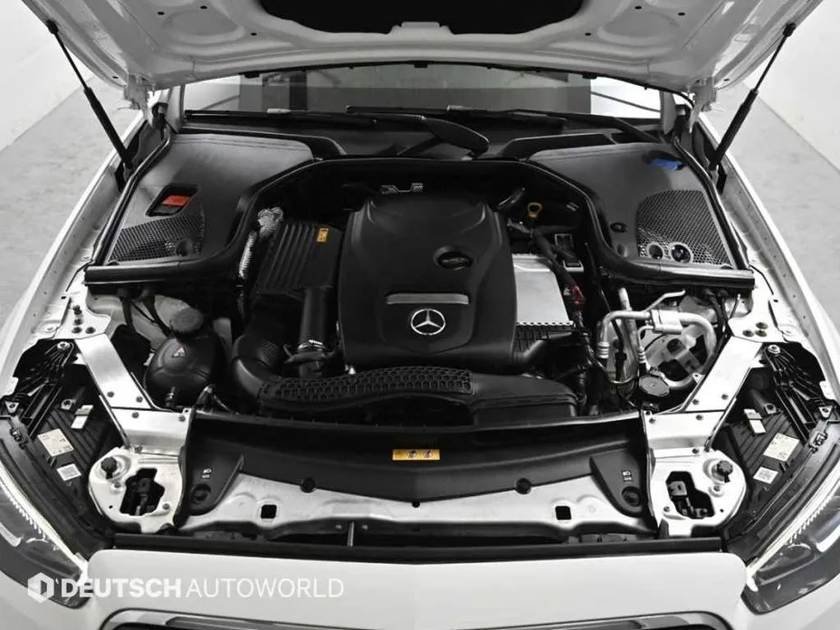 Mercedes-Benz E-Class — фото 10