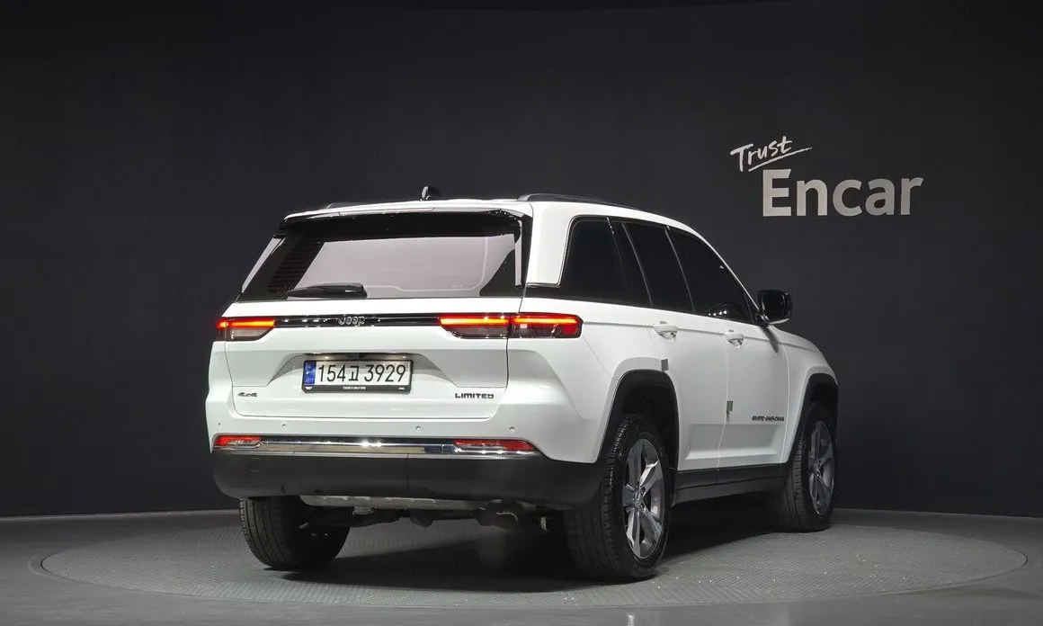 Jeep Cherokee — фото 5