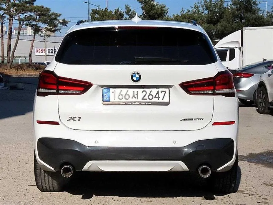 BMW X1 — фото 9