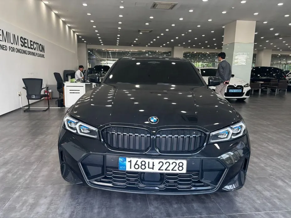 BMW 3-Series — фото 1