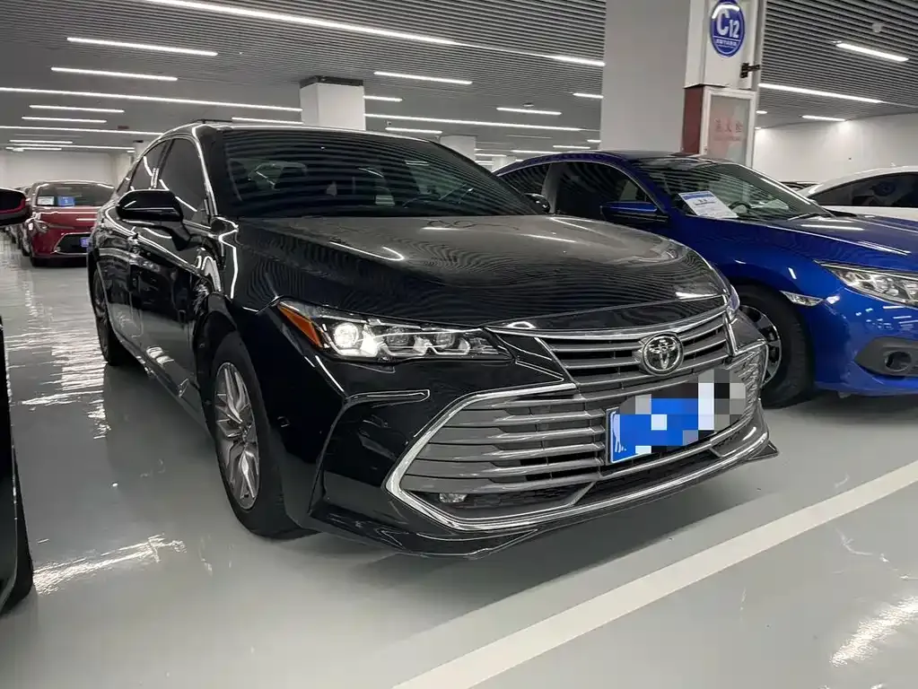 Toyota Avalon — фото 6