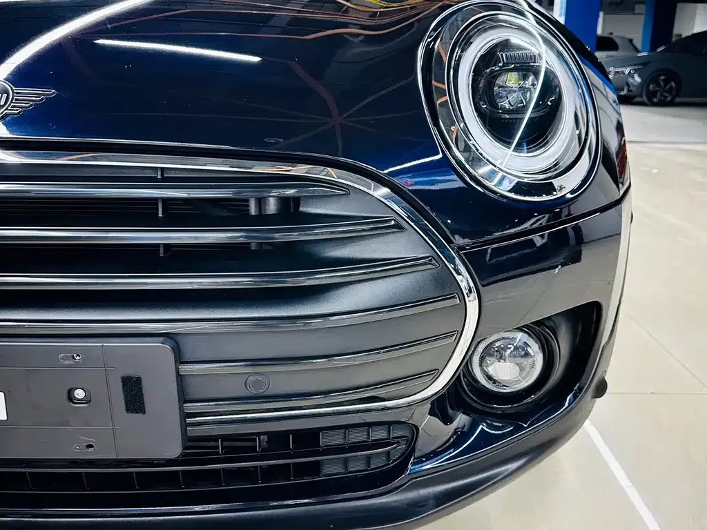 MINI Clubman — фото 2