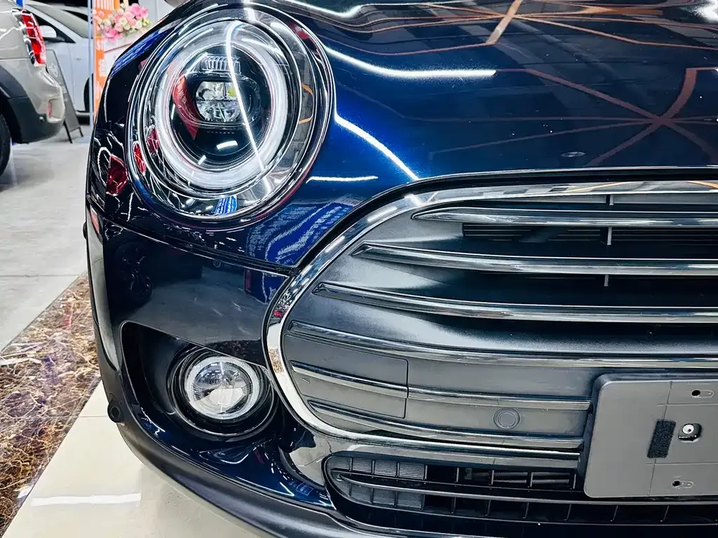 MINI Clubman — фото 4