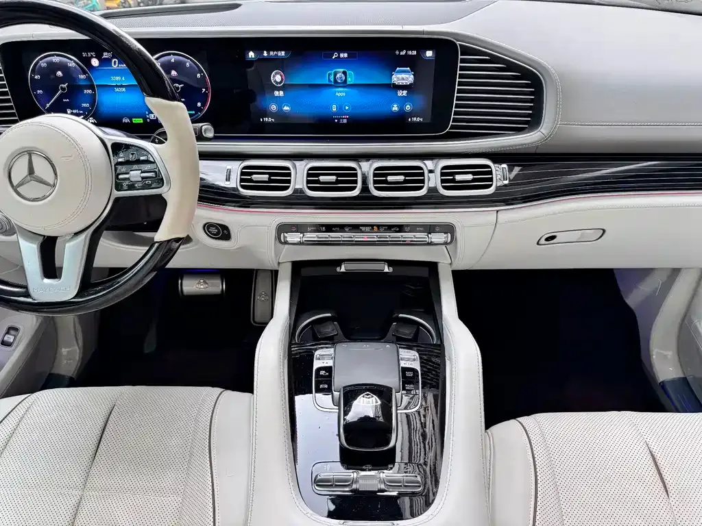 Mercedes-Benz GLS — фото 2