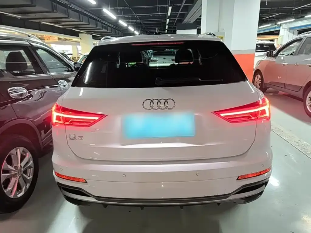 Audi Q3 — фото 10