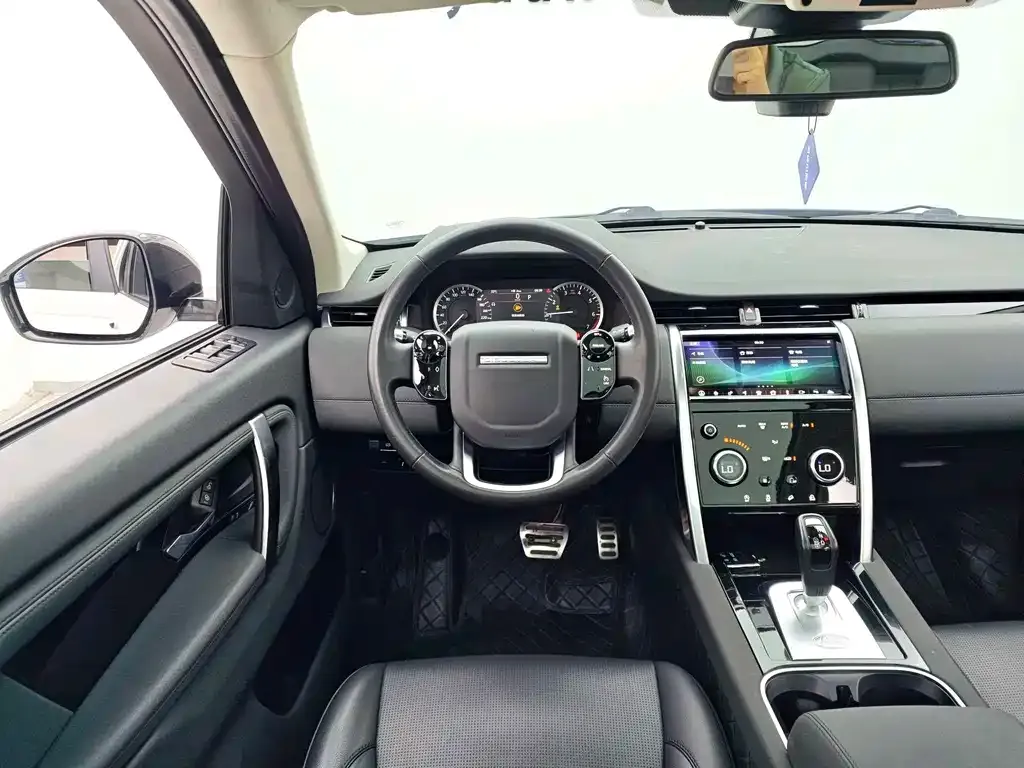 Land Rover Discovery Sport — фото 8