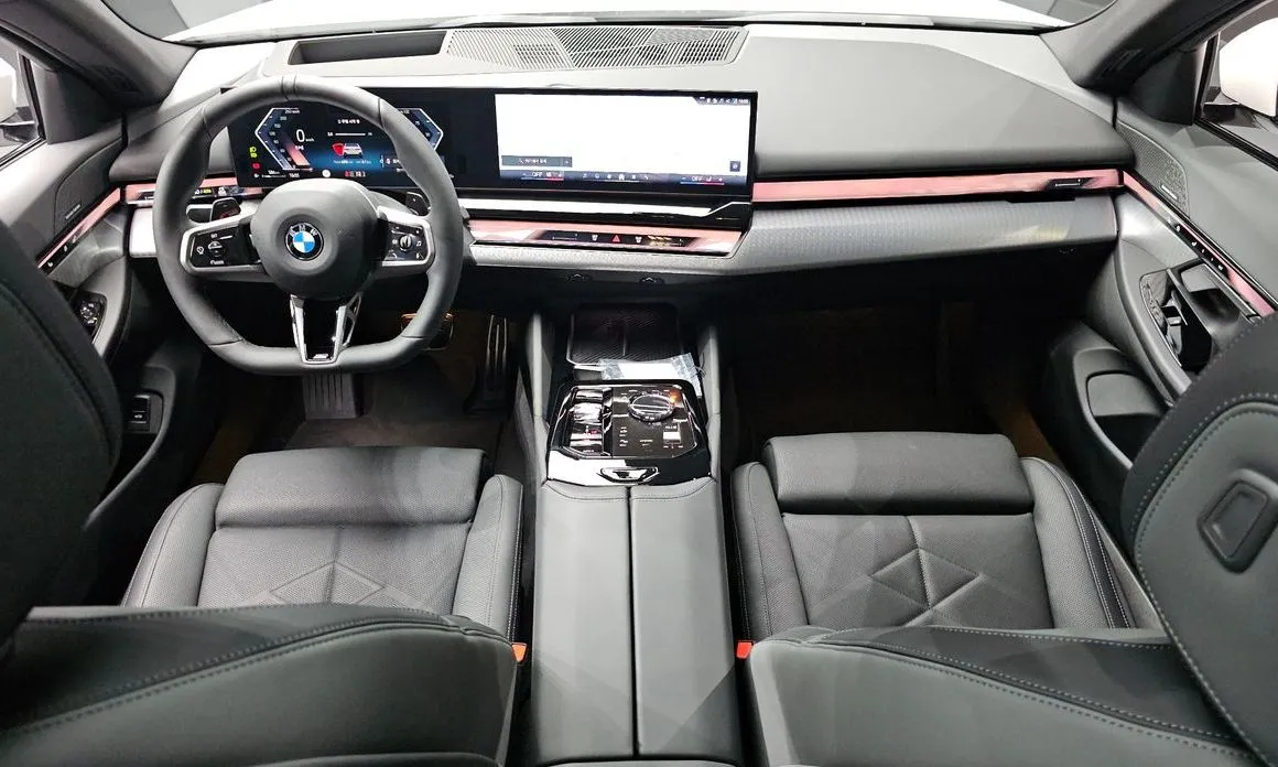 BMW 5-Series — фото 10