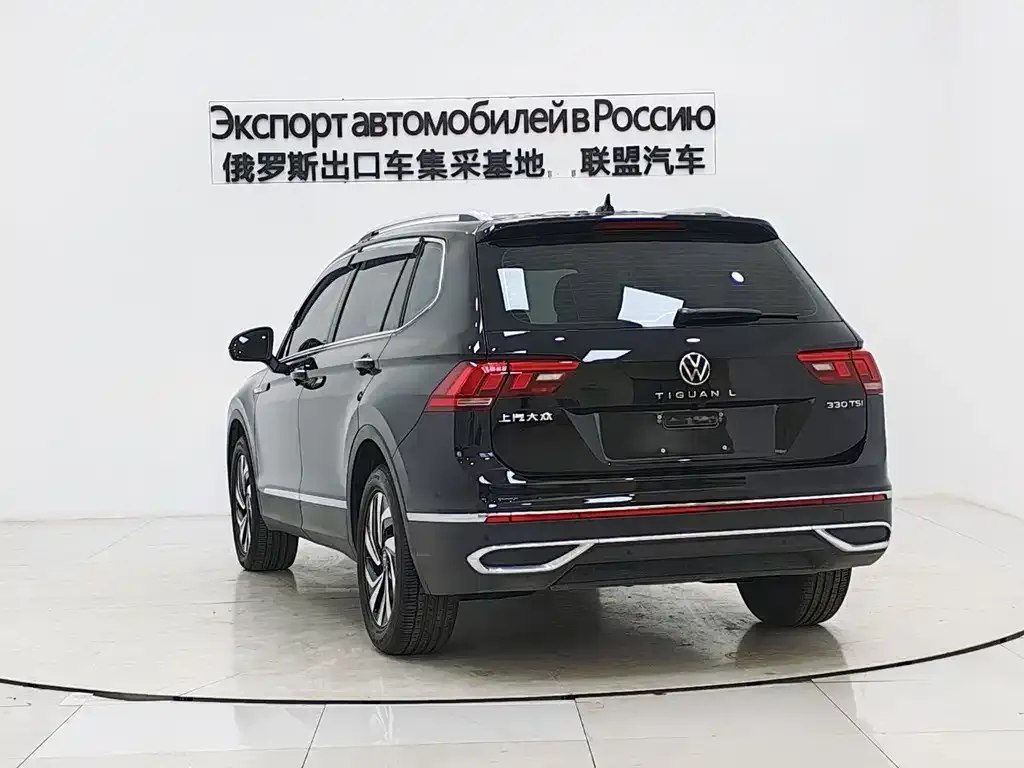 Volkswagen Tiguan L — фото 9