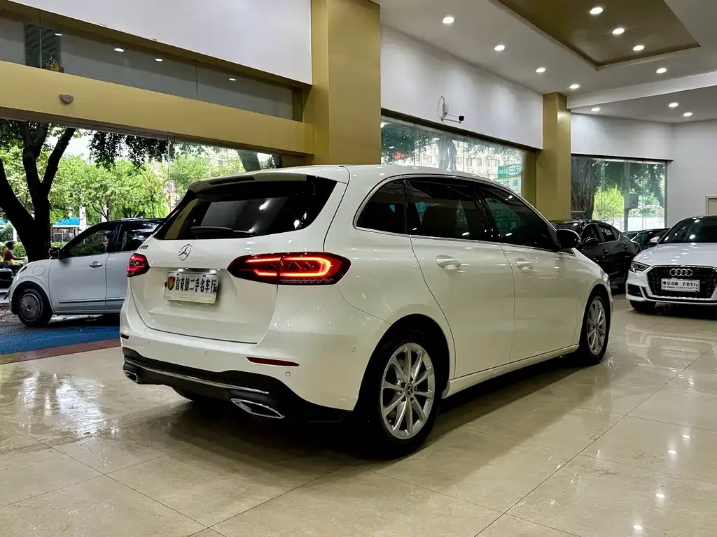 Mercedes-Benz B-Class — фото 10