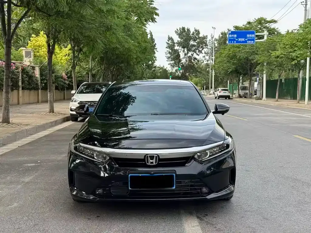 Honda Inspire — фото 1