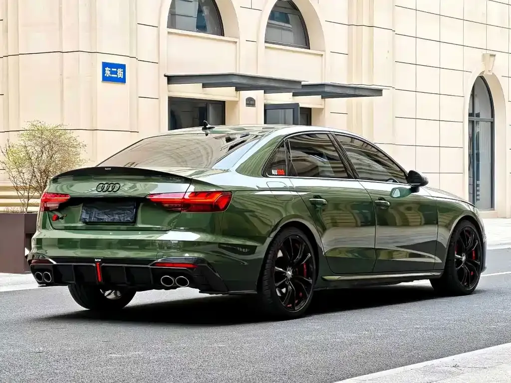 Audi S4 — фото 5