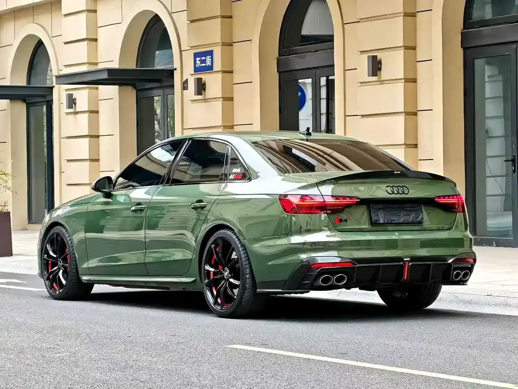 Audi S4 — фото 9