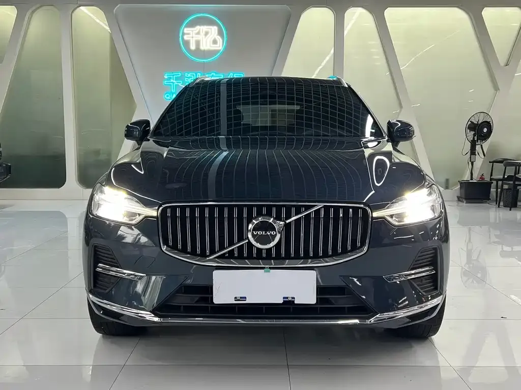 Volvo XC60 — фото 4