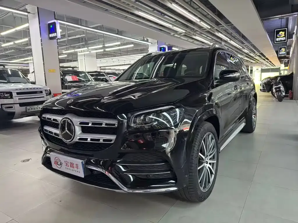 Mercedes-Benz GLS — фото 1