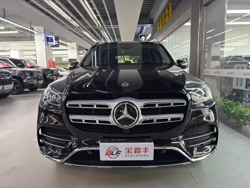 Mercedes-Benz GLS — фото 6