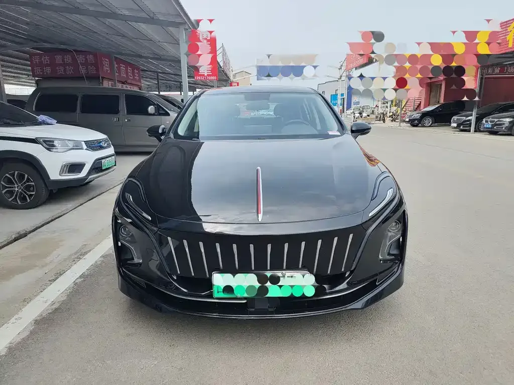 Hongqi E-QM5 — фото 4