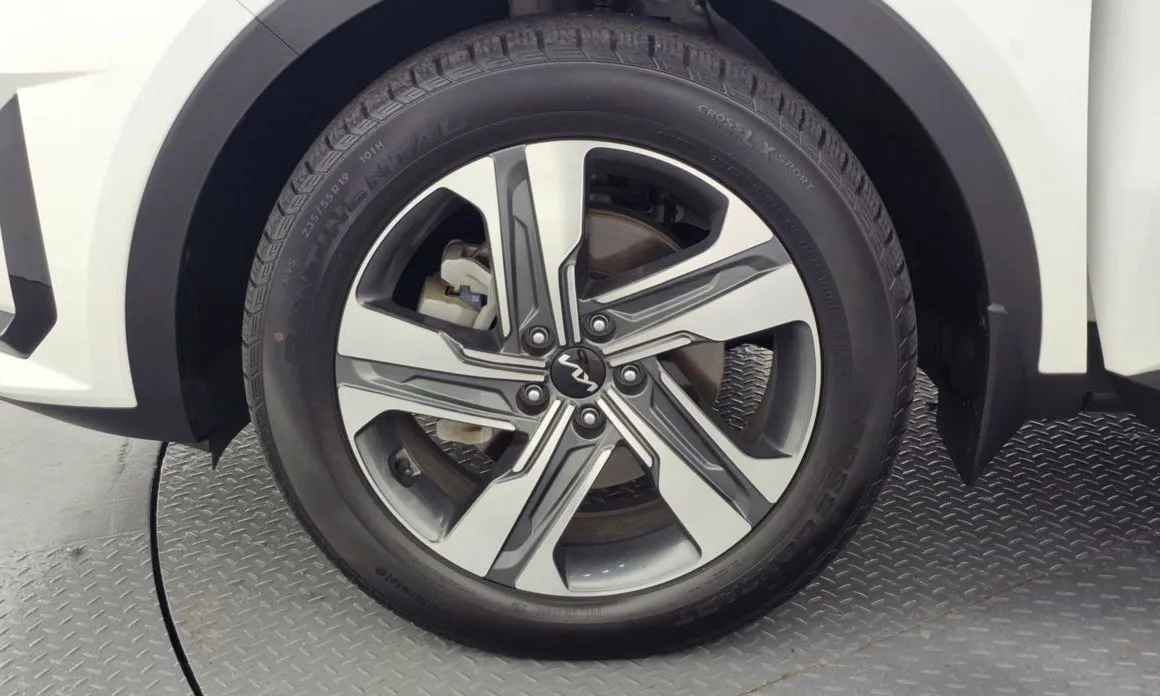 Kia Sorento — фото 7
