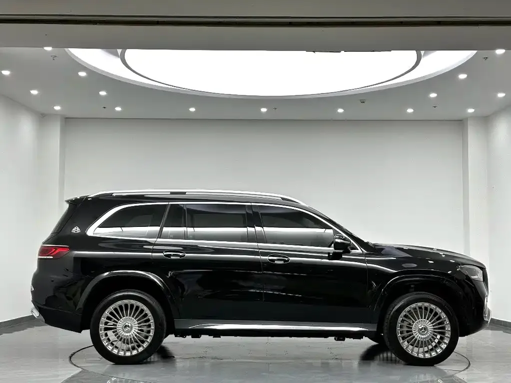 Mercedes-Benz GLS — фото 8