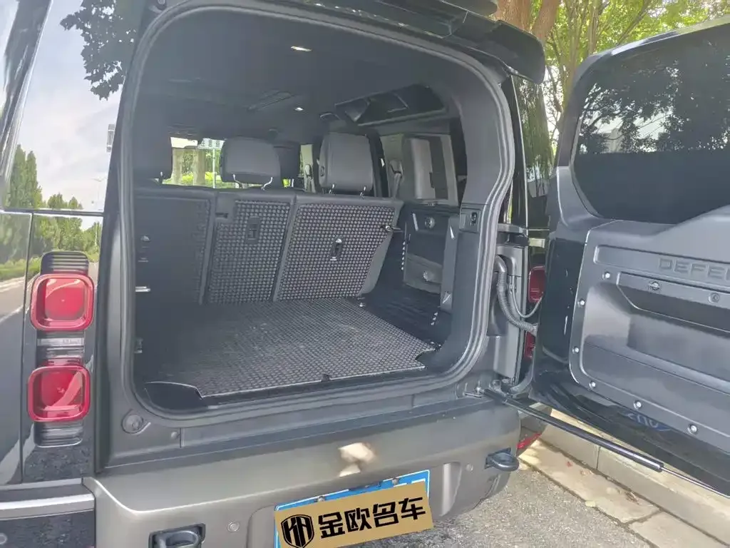 Land Rover Defender — фото 4