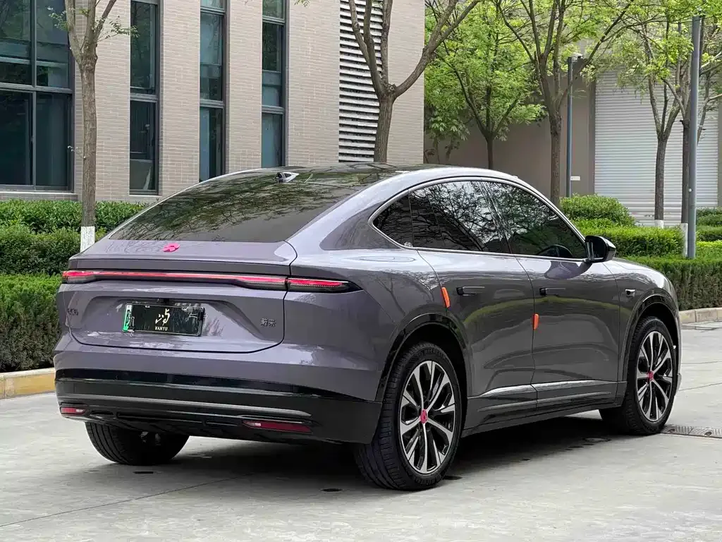 NIO EC6 — фото 9