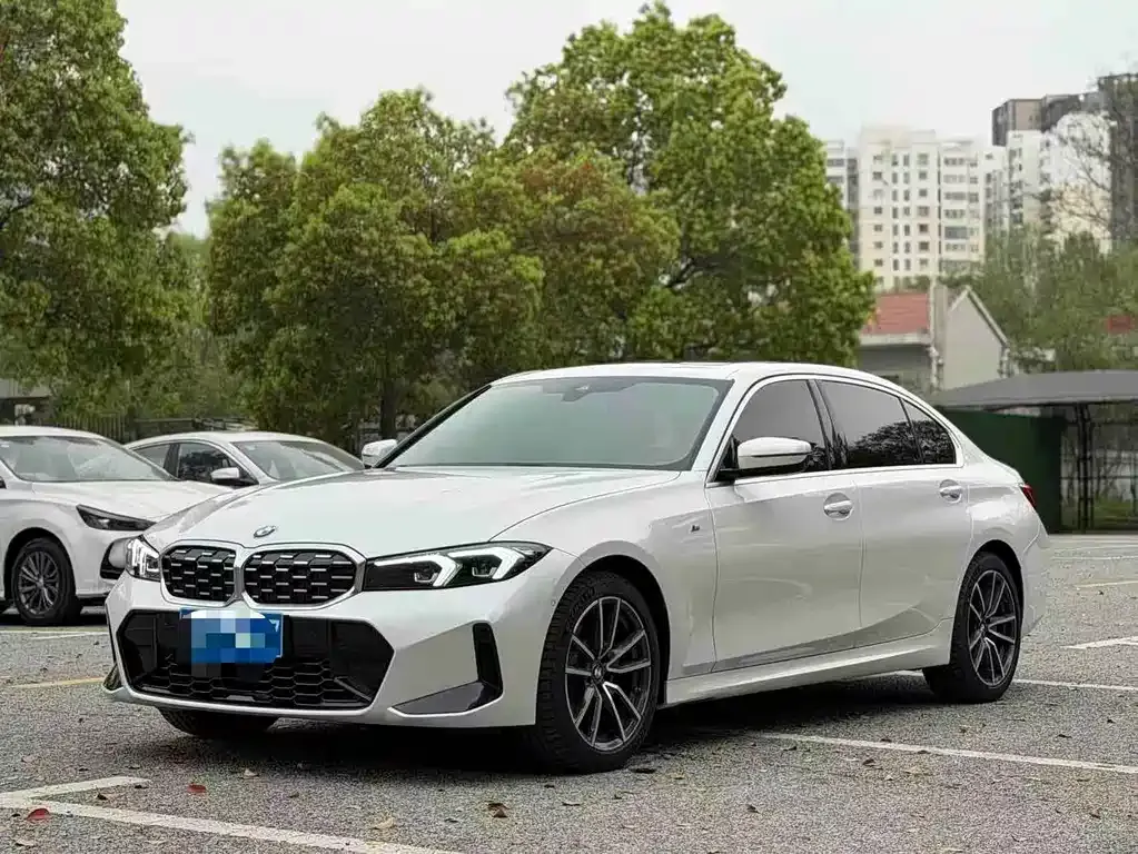 BMW 3 Series — фото 1