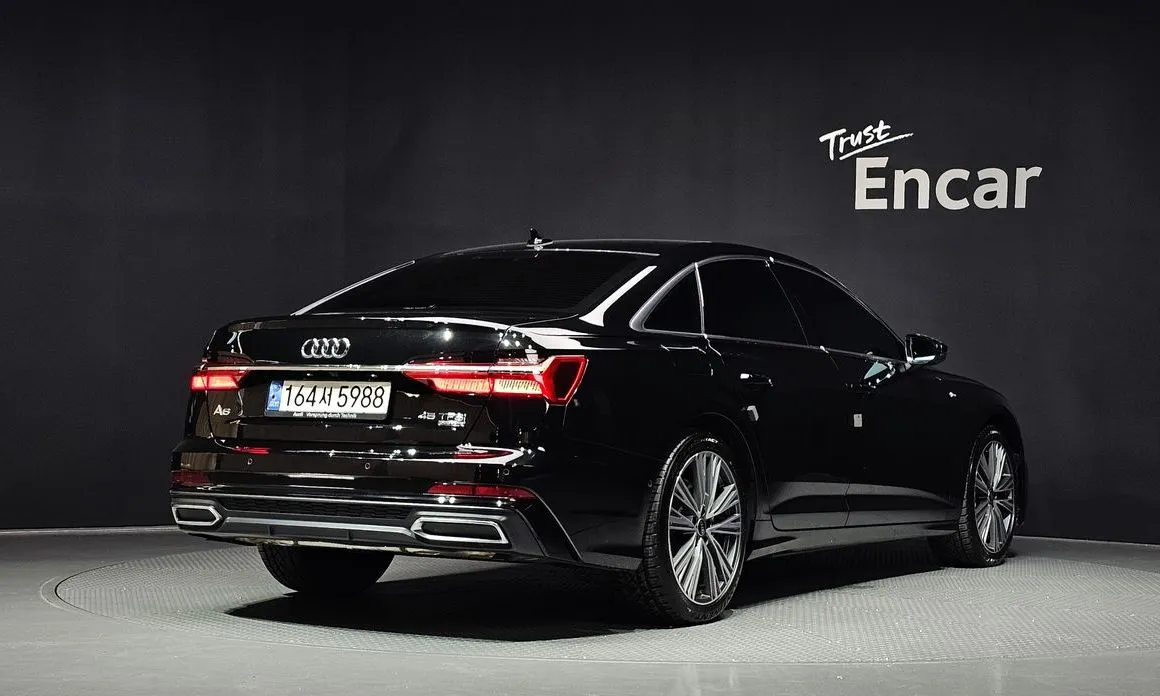 Audi A6 — фото 6