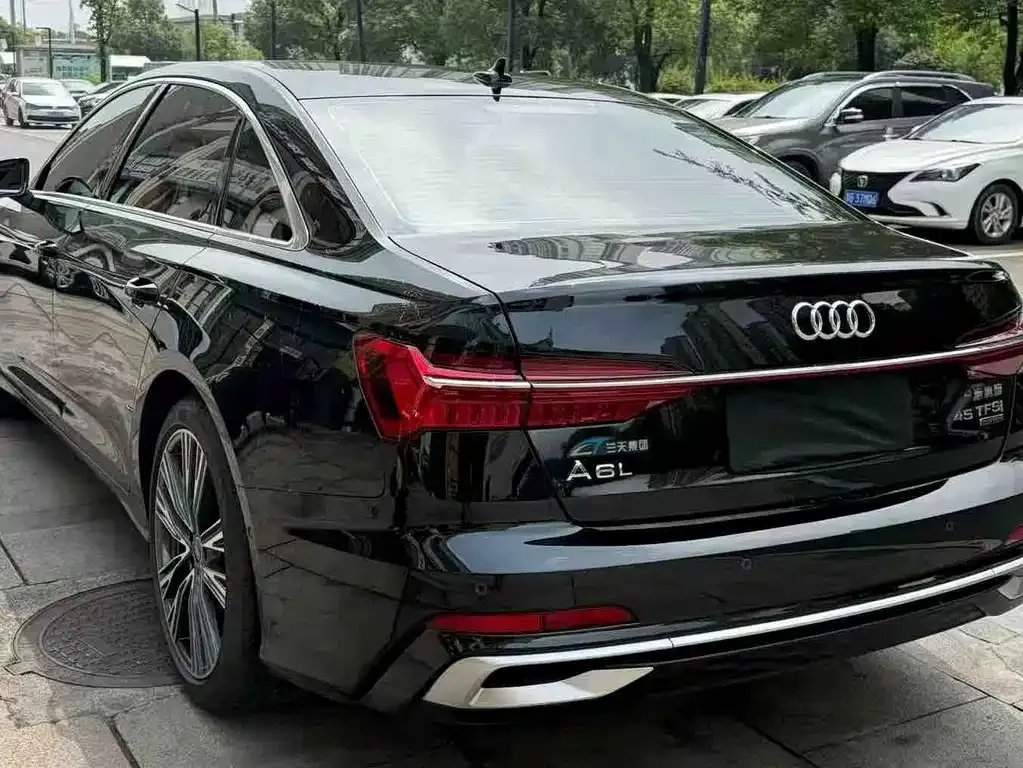 Audi A6L — фото 4