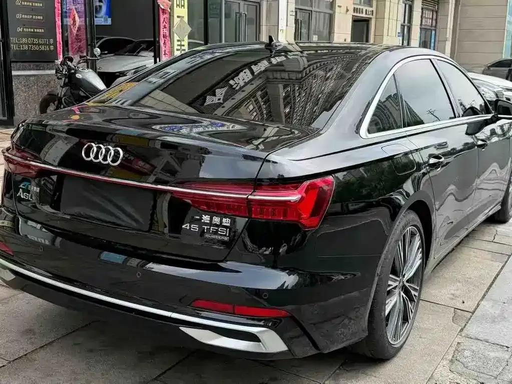 Audi A6L — фото 8