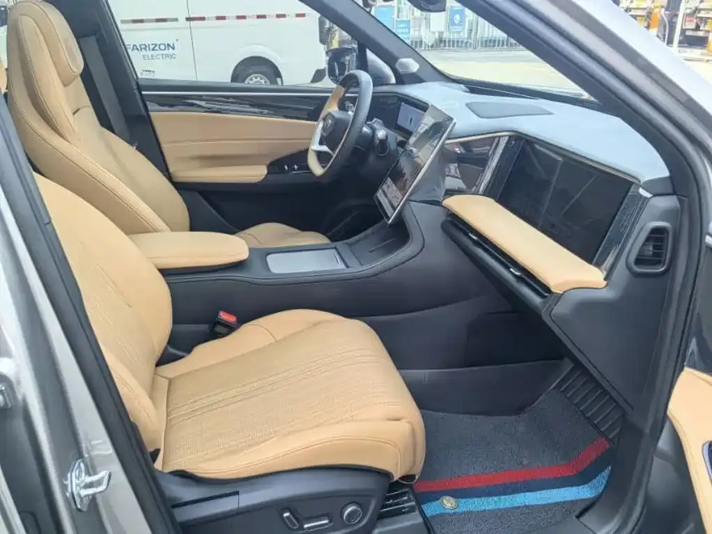 Geely Galaxy L7 — фото 3
