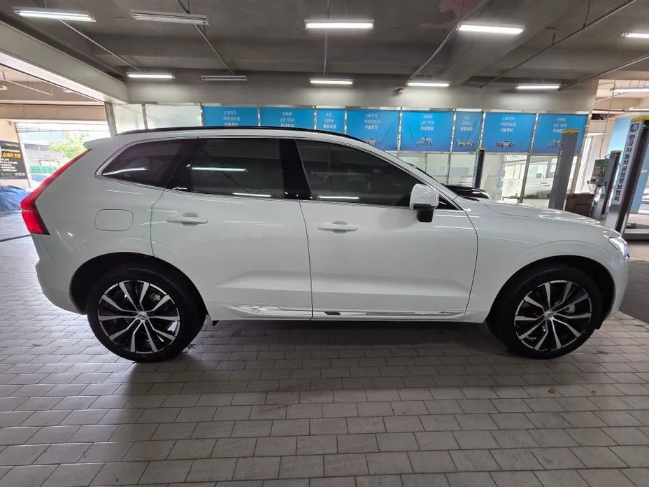 Volvo XC60 — фото 7