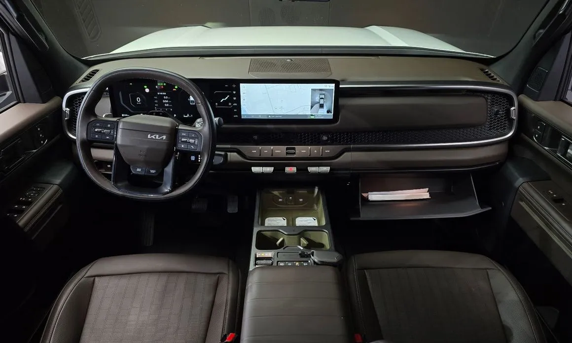 Kia Tasman — фото 10