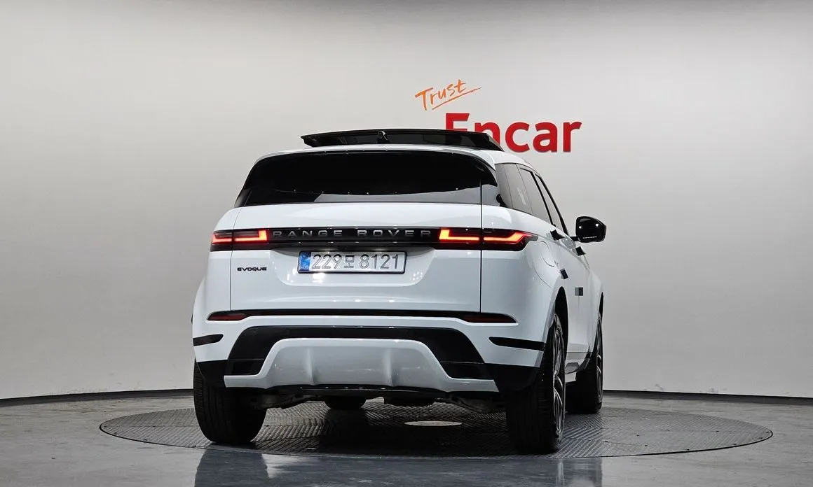Land Rover Range Rover Evoque — фото 5
