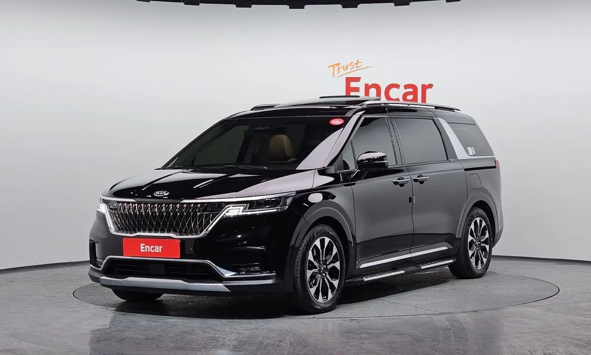 Kia Carnival — фото 1
