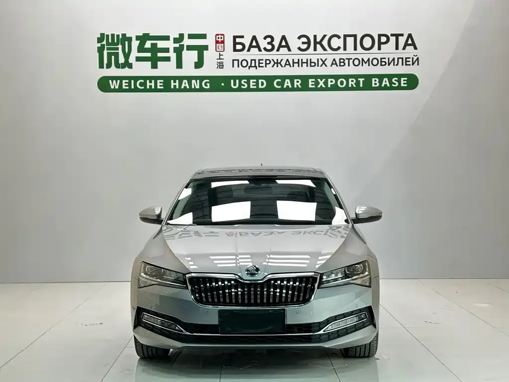 Skoda Superb — фото 3