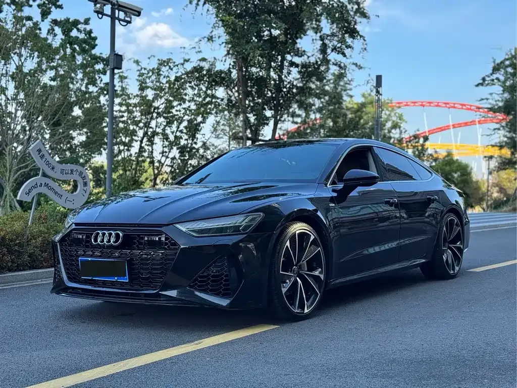 Audi A7 — фото 1