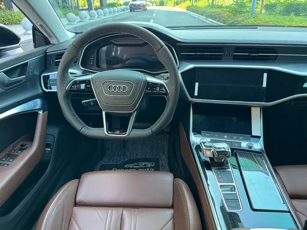 Audi A7 — фото 9