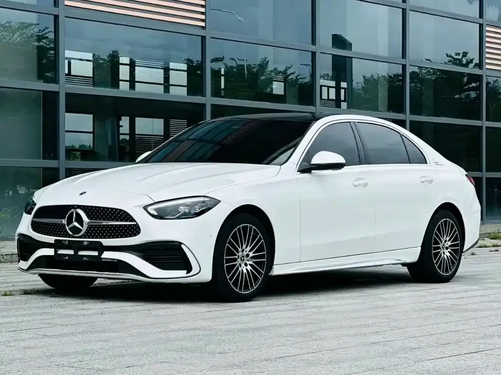 Mercedes-Benz C-Class — фото 1