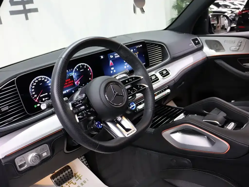 Mercedes-Benz GLE AMG — фото 10