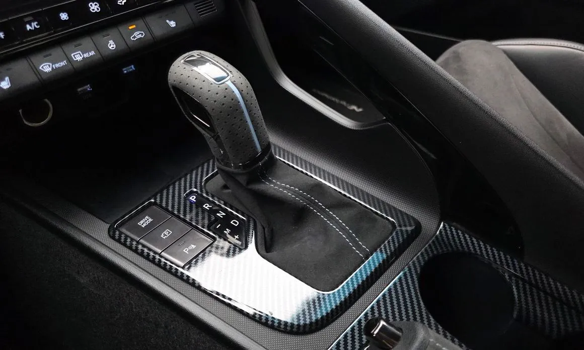 Hyundai AVANTE — фото 4