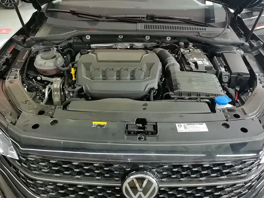 Volkswagen Passat — фото 10