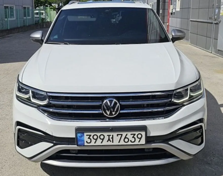 Volkswagen Tiguan — фото 1
