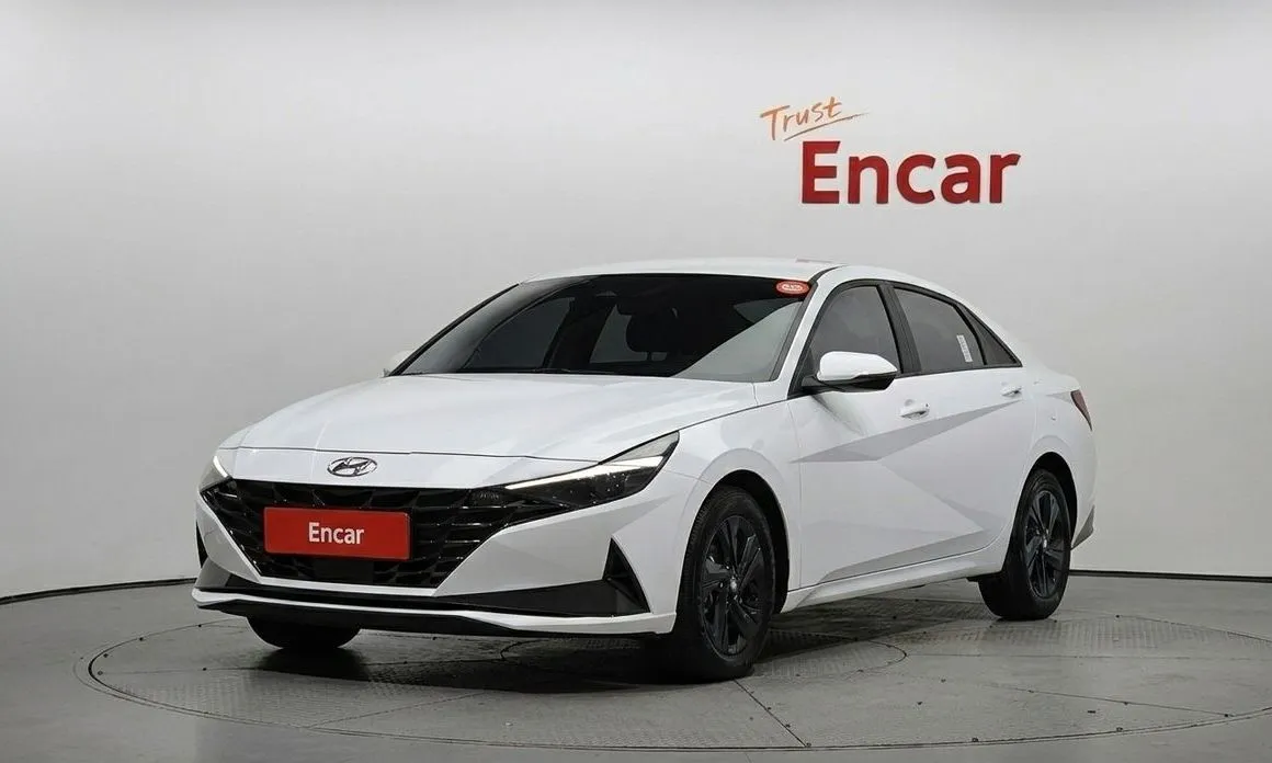 Hyundai AVANTE — фото 1